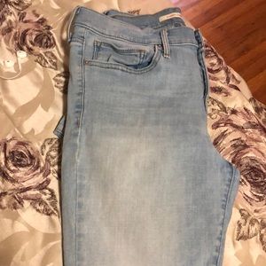 Levis skinny jeans